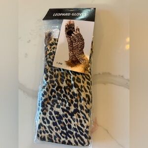 Leopard Print Fingerless Costume Gloves with Fur Detail – One Size
